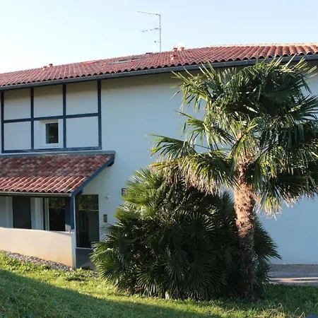 T2 Acotzeta Classe 3 Etoiles Jean De Luz Quartier Acotz Pres Des Plages Saint-Jean-de-Luz